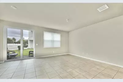 3550 San Bernardino Way, Palm Springs, FL 33461 - Photo 8