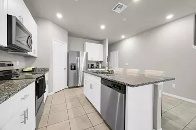 3550 San Bernardino Way, Palm Springs, FL 33461 - Photo 6