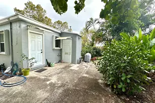 1147 15th Ave N, Lake Worth Beach, FL 33460 - Photo 6