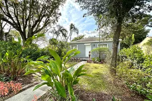 1147 15th Ave N, Lake Worth Beach, FL 33460 - Photo 2