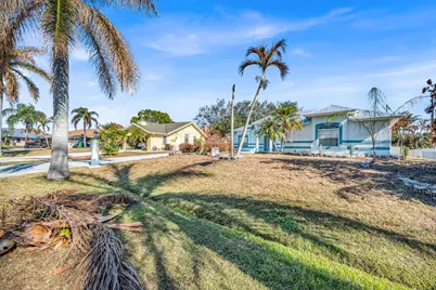 3407 SE Hart Circle, Port Saint Lucie, FL 34984 - Photo 4