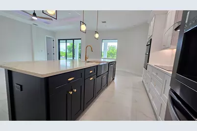 3410 NW 39th Lane, Cape Coral, FL 33993 - Photo 8