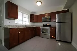 1126 NE 16th Pl, Fort Lauderdale, FL 33305 - Photo 2