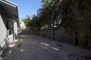 1126 NE 16th Pl, Fort Lauderdale, FL 33305 - Photo 10