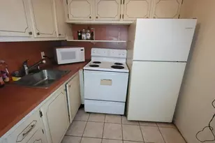 21 Norwich A, West Palm Beach, FL 33417 - Photo 6