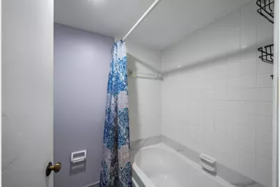 388 Lake Arbor Drive, Palm Springs, FL 33461 - Photo 22