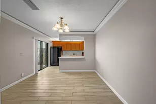 388 Lake Arbor Dr, Palm Springs, FL 33461 - Photo 4