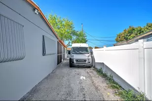 7151 Taft St, Hollywood, FL 33024 - Photo 32