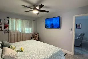 163 Lake Susan Ln, West Palm Beach, FL 33411 - Photo 16