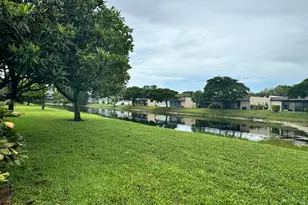 163 Lake Susan Ln, West Palm Beach, FL 33411 - Photo 26