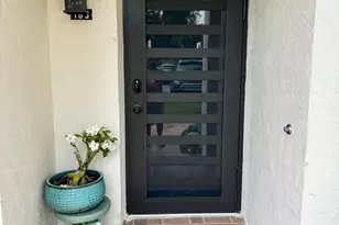 163 Lake Susan Ln, West Palm Beach, FL 33411 - Photo 2