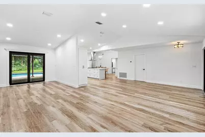 2425 NW 36th Street, Boca Raton, FL 33431 - Photo 6