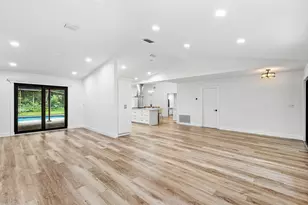 2425 NW 36th St, Boca Raton, FL 33431 - Photo 6