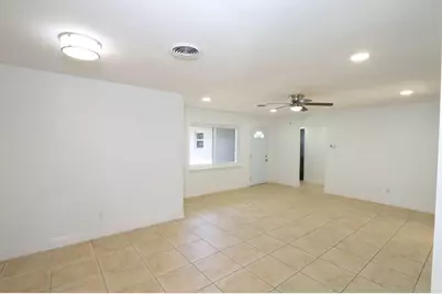 2405 Melon Court, Fort Pierce, FL 34982 - Photo 6