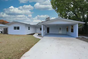 2405 Melon Ct, Fort Pierce, FL 34982 - Photo 1