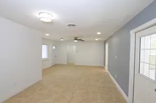 2405 Melon Ct, Fort Pierce, FL 34982 - Photo 4