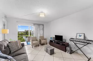 2222 N Cypress Bend Dr, Pompano Beach, FL 33069 - Photo 34