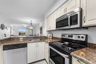 2222 N Cypress Bend Dr, Pompano Beach, FL 33069 - Photo 1