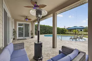 929 Sterling Pine Pl, The Acreage, FL 33470 - Photo 32