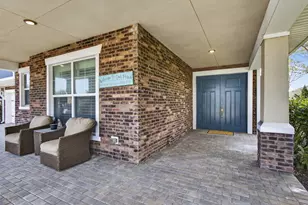 929 Sterling Pine Pl, The Acreage, FL 33470 - Photo 6