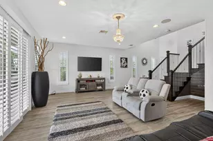 929 Sterling Pine Pl, The Acreage, FL 33470 - Photo 16