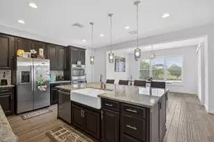 929 Sterling Pine Pl, The Acreage, FL 33470 - Photo 20