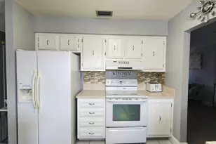 4209 Waverly Dr, West Palm Beach, FL 33407 - Photo 12