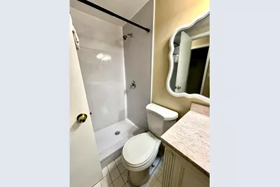 39 Waltham B, West Palm Beach, FL 33417 - Photo 4