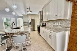 125 SW Donna Terrace, Port Saint Lucie, FL 34984 - Photo 12