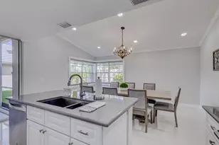 17 Selby Ln, Palm Beach Gardens, FL 33418 - Photo 20