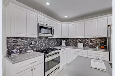 17 Selby Lane, Palm Beach Gardens, FL 33418 - Photo 22