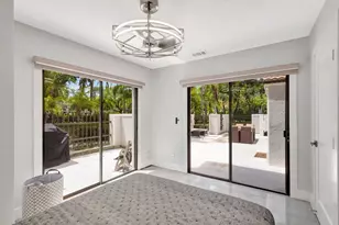 355 Prestwick Cir, Palm Beach Gardens, FL 33418 - Photo 18