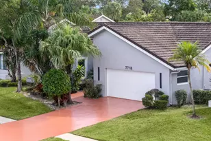 7718 San Mateo Dr E, Boca Raton, FL 33433 - Photo 2