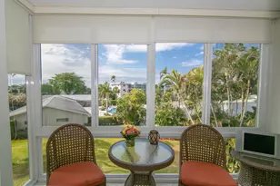 2562 N Garden Dr N, Lake Worth, FL 33461 - Photo 2