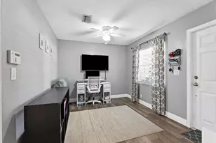 3422 Commodore Ct, West Palm Beach, FL 33411 - Photo 6