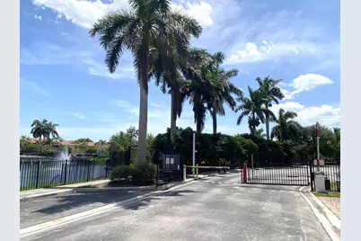 3261 Scarletta Drive, Riviera Beach, FL 33404 - Photo 16