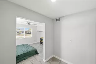 131 SE Lucero Dr, Port Saint Lucie, FL 34983 - Photo 26