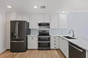 145 Waterford Dr, Jupiter, FL 33458 - Photo 4