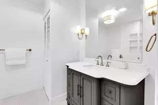 211 Miraflores Dr, Palm Beach, FL 33480 - Photo 16