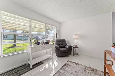 201 Country Lane #B, Boynton Beach, FL 33435 - Photo 4