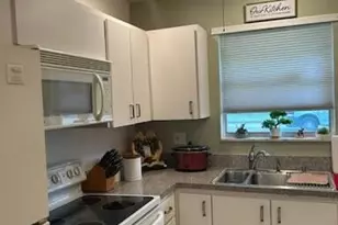 201 Country Ln, Boynton Beach, FL 33435 - Photo 12
