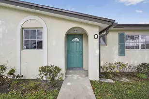 2960 Ashley Dr E, West Palm Beach, FL 33415 - Photo 4