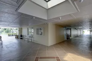 2960 Ashley Dr E, West Palm Beach, FL 33415 - Photo 44