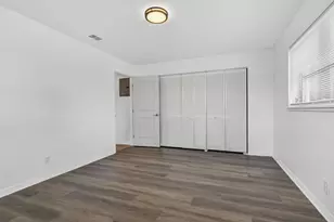 2960 Ashley Dr E, West Palm Beach, FL 33415 - Photo 16
