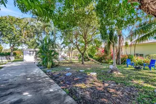 237 SW 3rd Ave, Delray Beach, FL 33444 - Photo 28