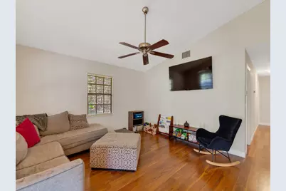 1304 32nd Avenue SW, Vero Beach, FL 32968 - Photo 6