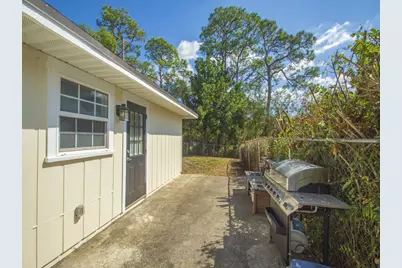 1304 32nd Avenue SW, Vero Beach, FL 32968 - Photo 22
