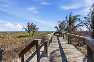 3206 S Lakeview Cir, Hutchinson Island, FL 34949 - Photo 4