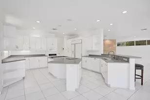 807 Coventry St, Boca Raton, FL 33487 - Photo 40