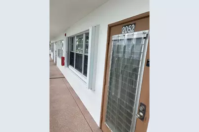 2052 Cornwall C #2052, Boca Raton, FL 33434 - Photo 2
